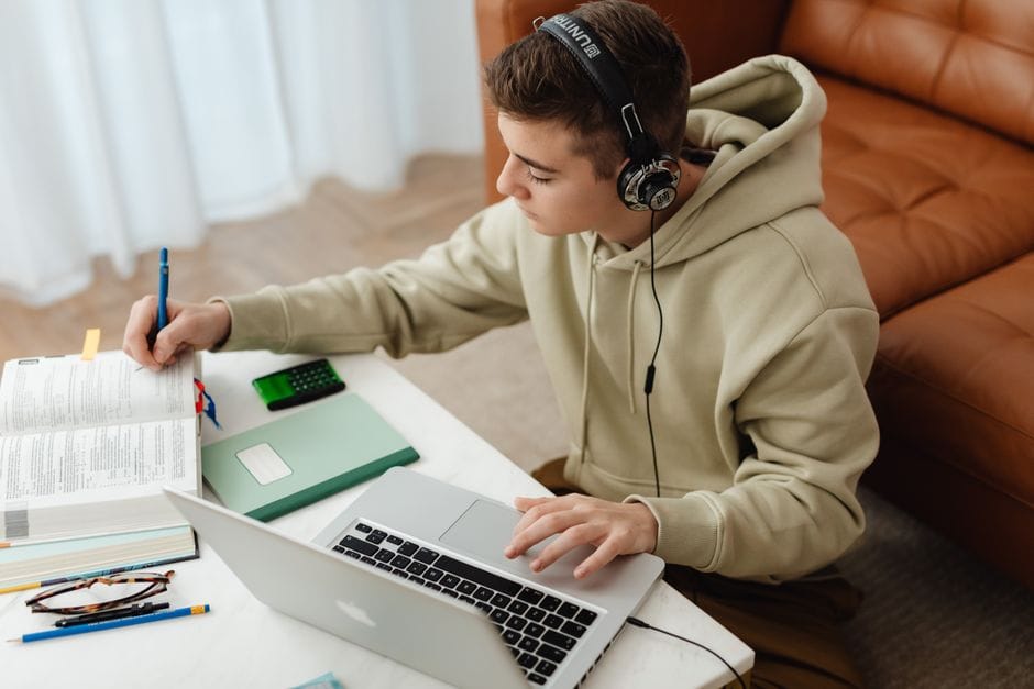 Bí quyết lựa chọn gia sư dạy kèm toán hiệu quả giúp con bứt phá học lực