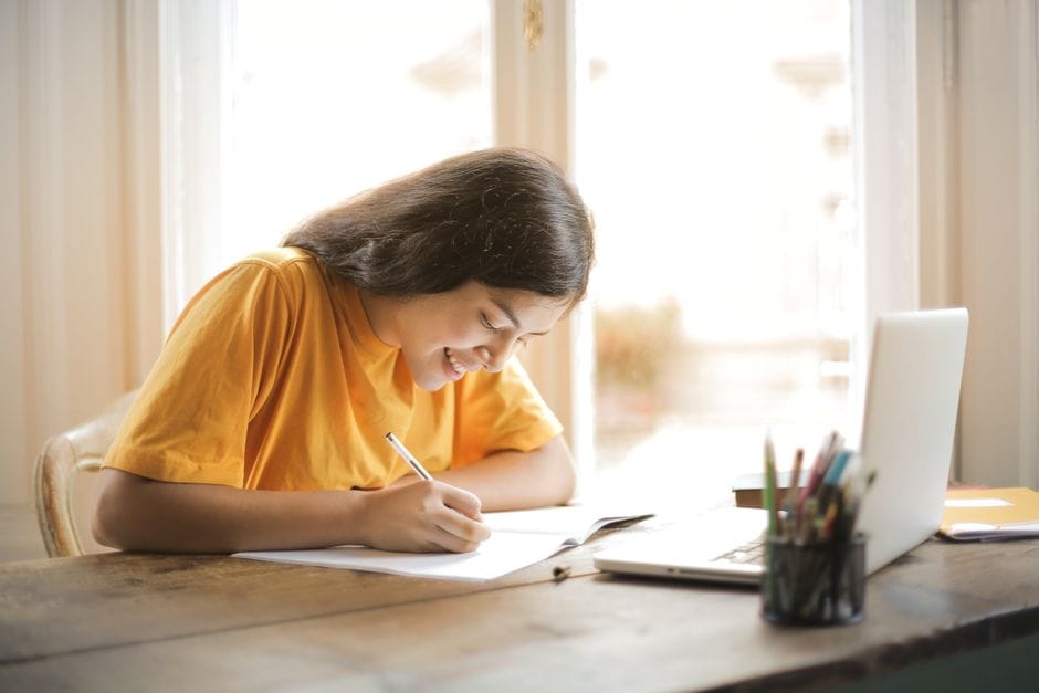 Bí quyết trở thành gia sư ngoại ngữ chuyên nghiệp và cách tự học hiệu quả bằng AI - Viettutor Tin Giáo Dục