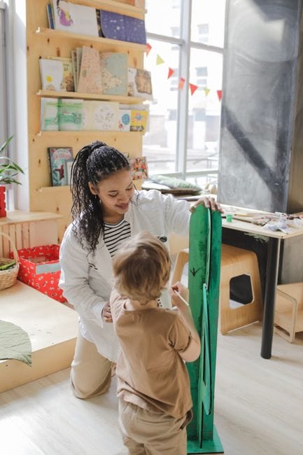 Dịch vụ gia sư kèm tại nhà: Giải pháp tối ưu nâng cao chất lượng học tập - Hình ảnh chi tiết