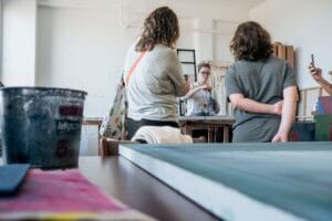 Thuê gia sư mỹ thuật luyện thi đại học: Bí quyết chinh phục Portfolio và kỳ thi khối H - Viettutor Tin Giáo Dục