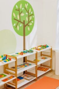Tìm hiểu lớp học phương pháp Montessori tại Hà Nội cho sự phát triển toàn diện của trẻ - Viettutor Tin Giáo Dục
