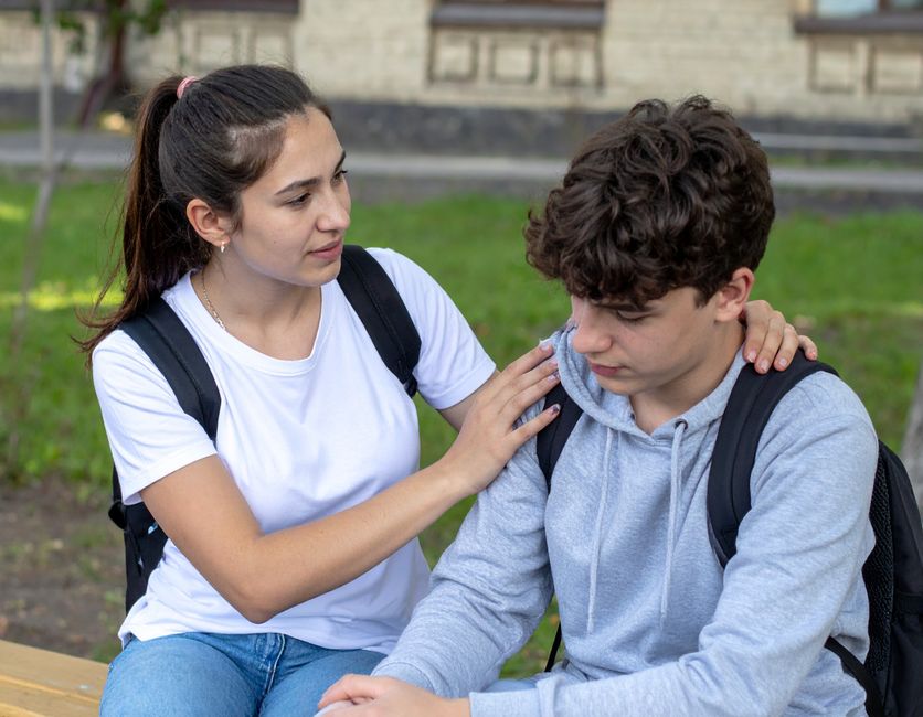 Cách giúp con vượt qua rối loạn cảm xúc và lo âu hiệu quả cho cha mẹ