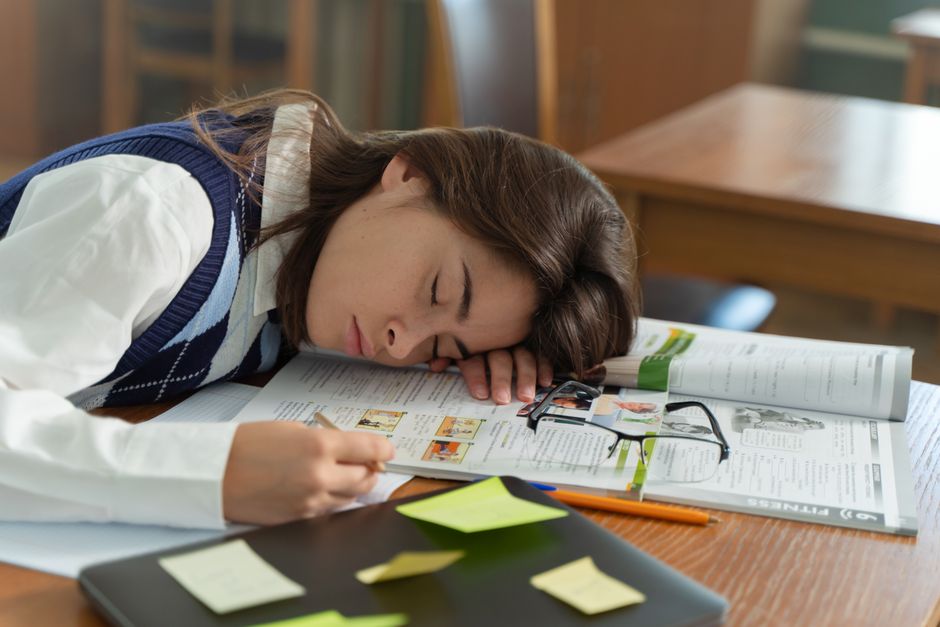 Test đánh giá mức độ stress thi cử ở trẻ: Hướng dẫn chi tiết cho phụ huynh
